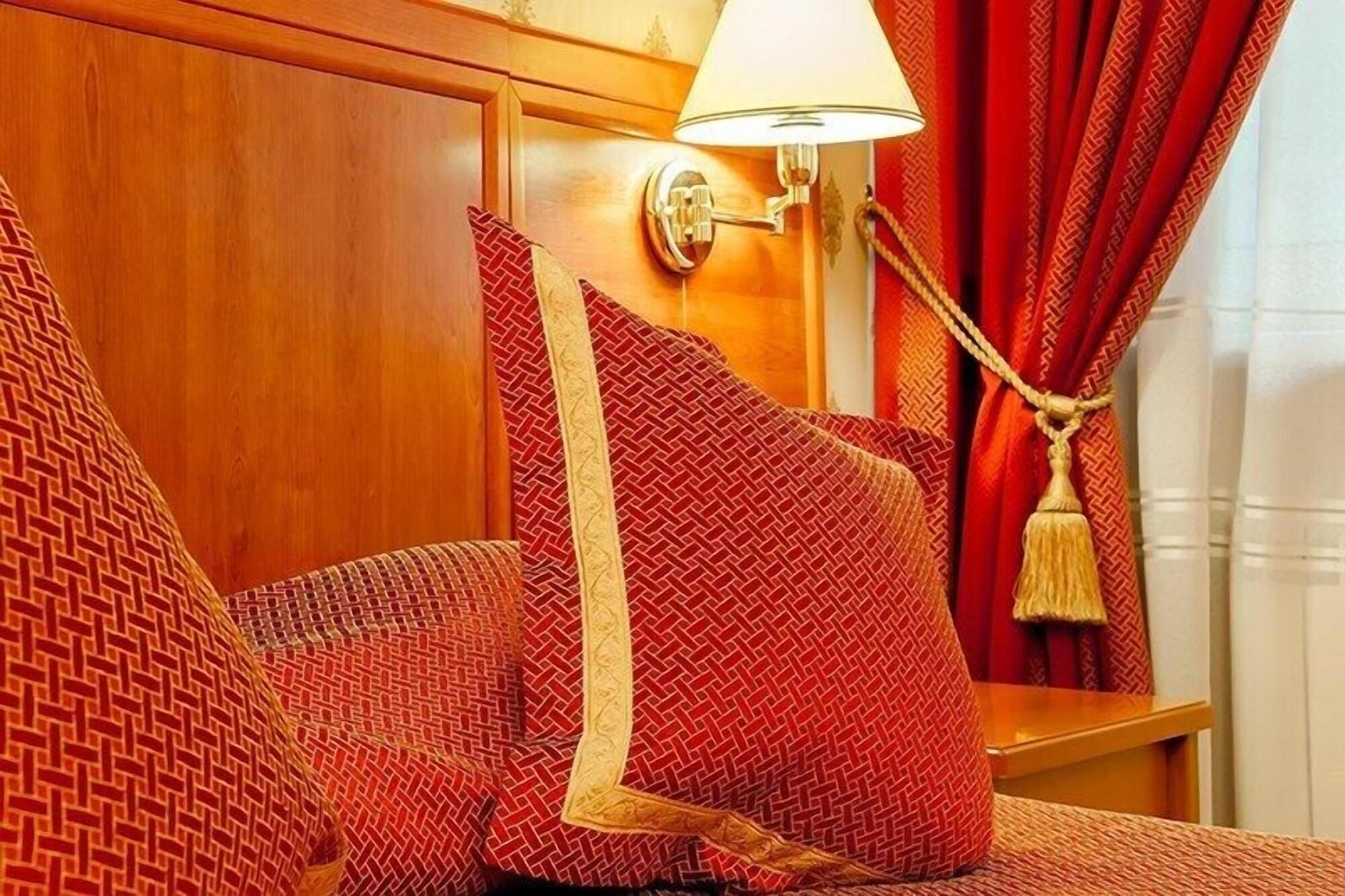 Astana International Hotel Almatı Dış mekan fotoğraf